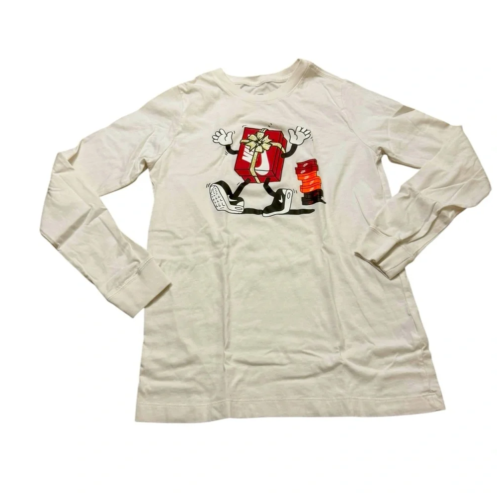 Nike | Sneaker Head White Long Sleeve Graphic Tee Shoe Box Gifts